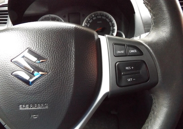 Suzuki Swift cena 23499 przebieg: 143979, rok produkcji 2012 z Czersk małe 631
